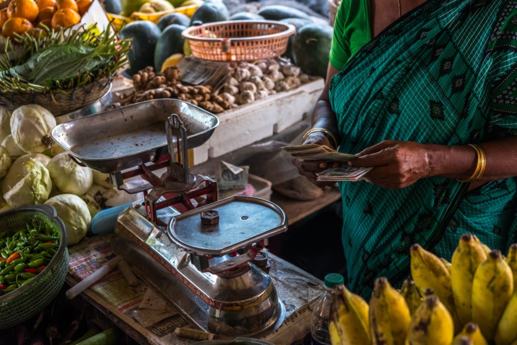 woman-hands-scale-market-pau-casals-vpAS89PyGYI-unsplash